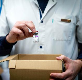 Freinés dans leur élan, les pharmaciens engagés dans la campagne de vaccination contre le Covid restent cependant force de proposition
