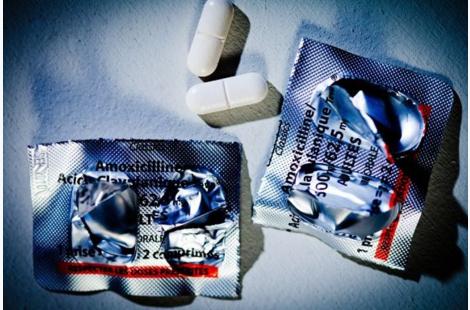Amoxicilline : un laboratoire renonce à la hausse de prix et se justifie