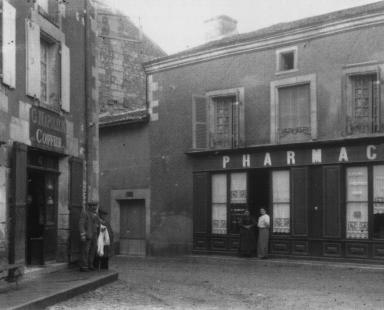 Pharmacie en 1913